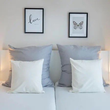 Zwo Bad Salzhausen Tiny 4 Apartment *