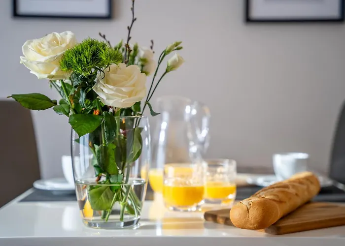 Zwo Bad Salzhausen Tiny 4 *